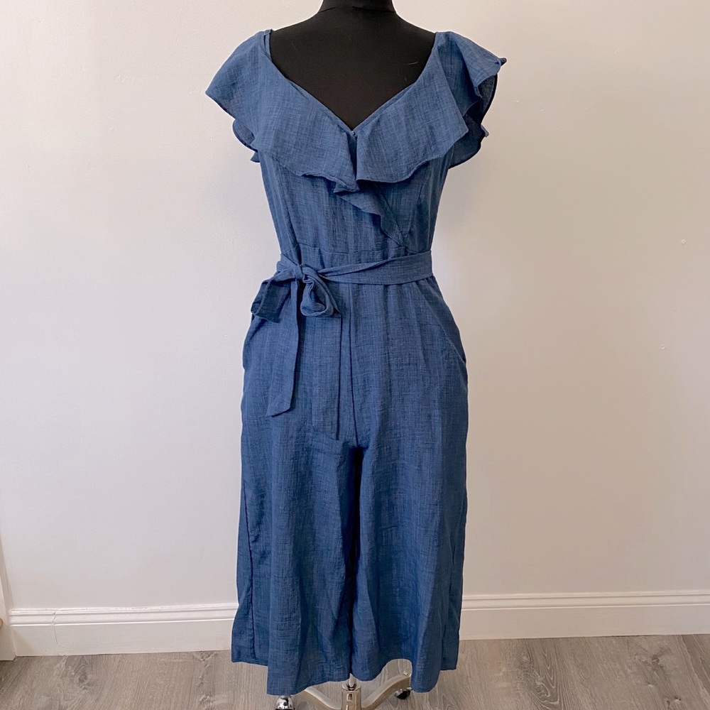 Lulu’s Flutter Sleeve Jumpsuit
